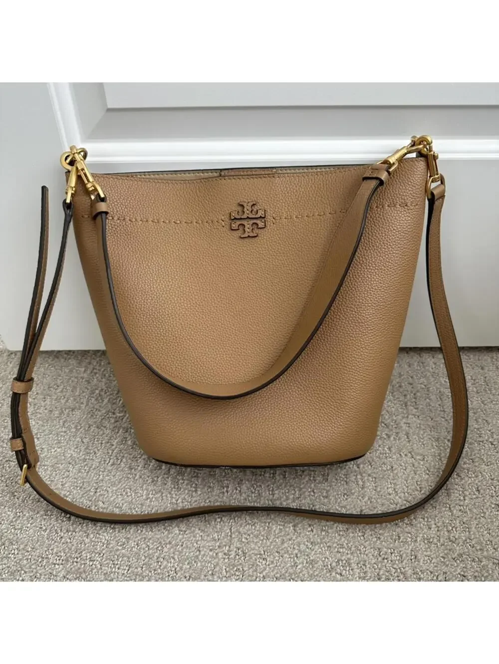 Tory Burch McGraw Leather Bucket Bag Tiramisu Brown Gold Hardware
